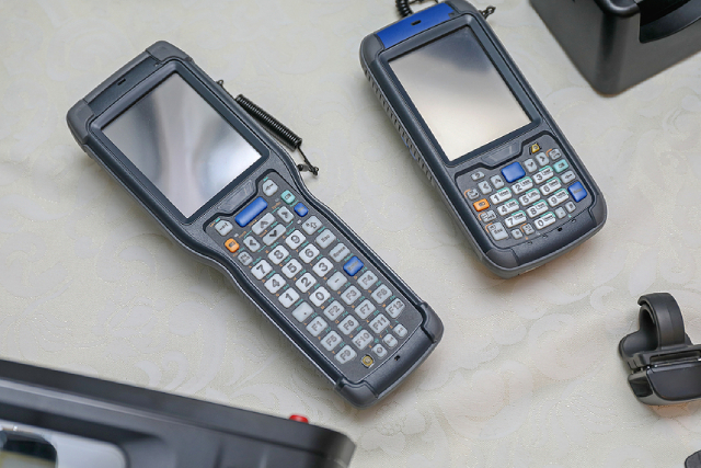 Handhelds or Portals? Finding the Right RFID Technology Fit